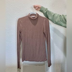 Women’s long sleeve turtleneck
